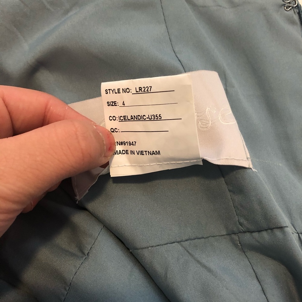 Timeless Luxury! Size 4 Lela Rose Dress 🌹 - Picture 7 of 8